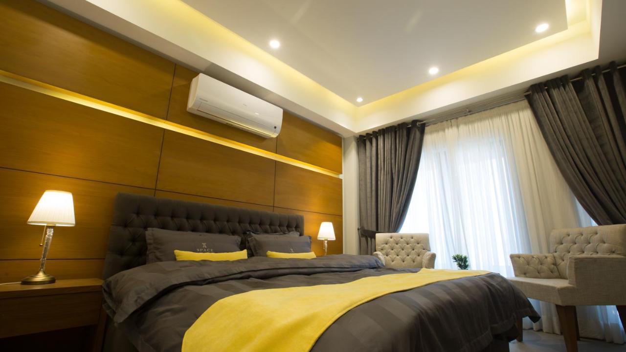 Space Luxury Rental Suites Равалпинди Экстерьер фото
