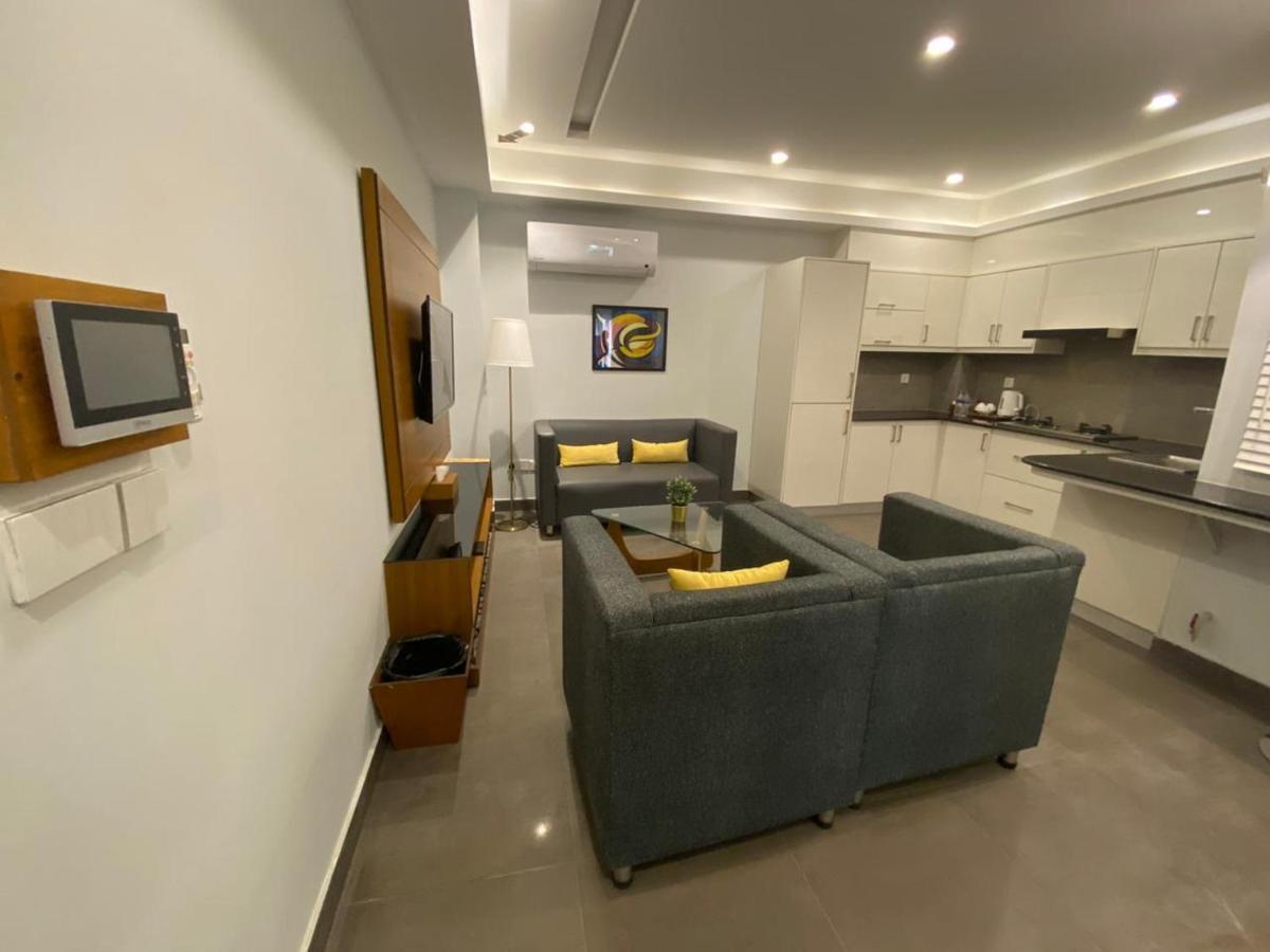 Space Luxury Rental Suites Равалпинди Экстерьер фото
