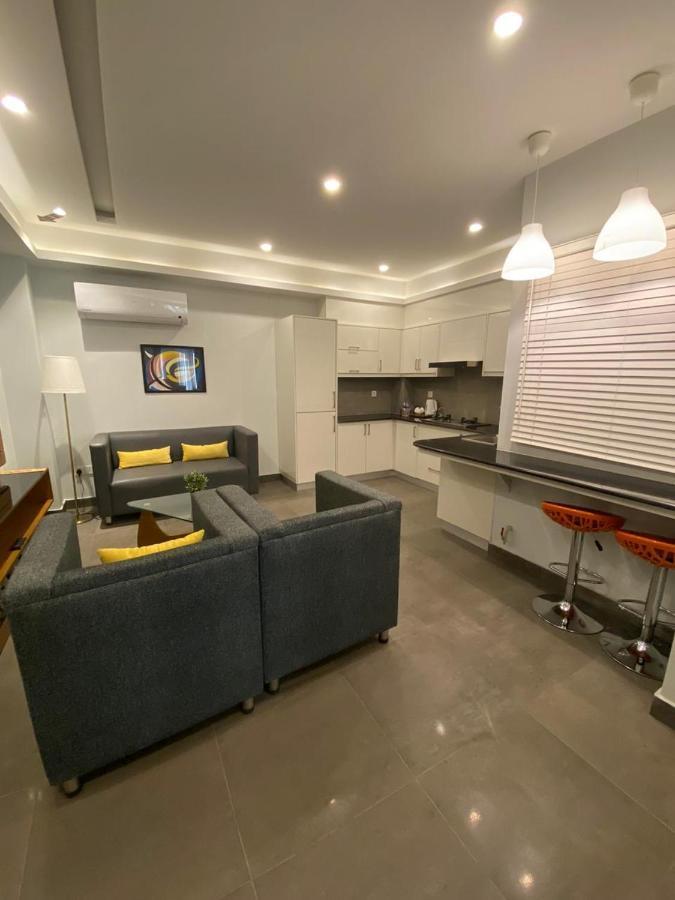 Space Luxury Rental Suites Равалпинди Экстерьер фото