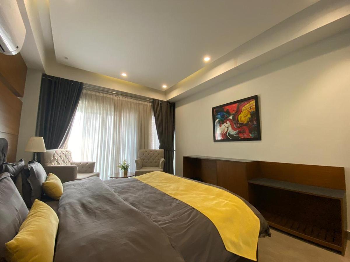 Space Luxury Rental Suites Равалпинди Экстерьер фото
